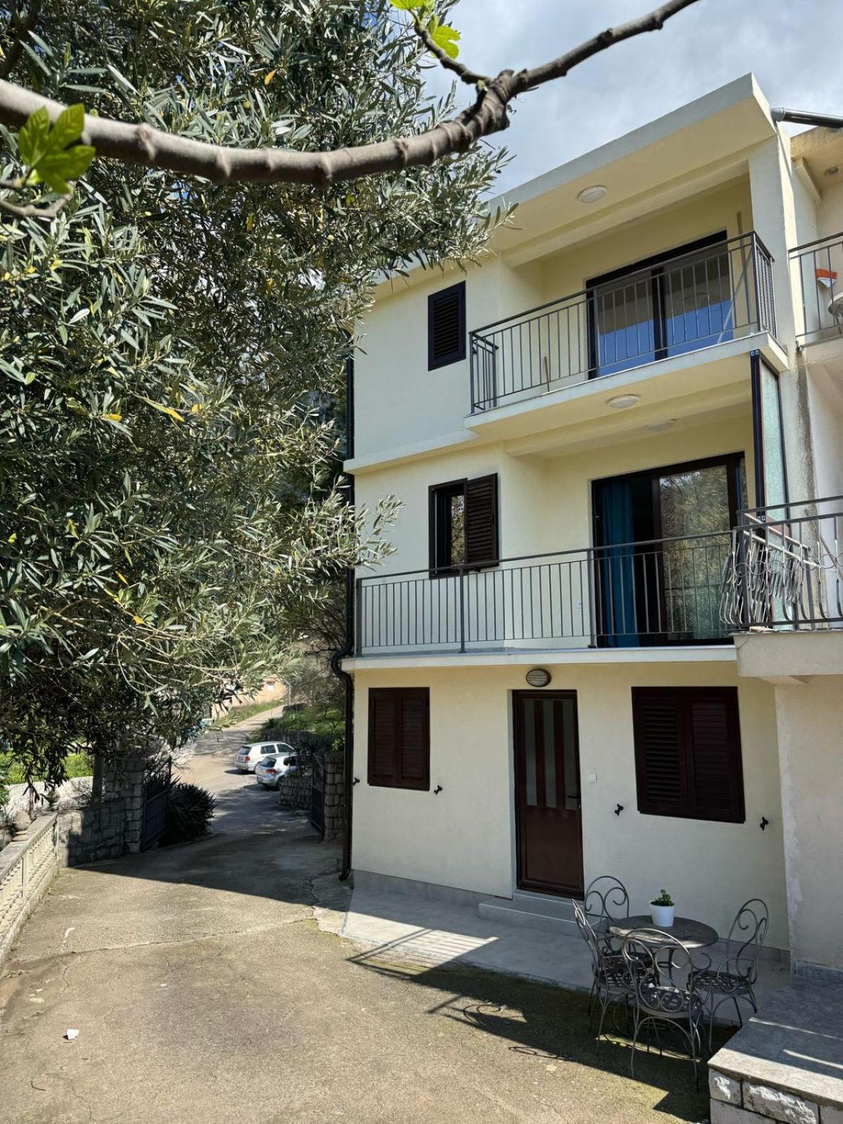 Ferienwohnung Midpoint Kotor Exterior foto